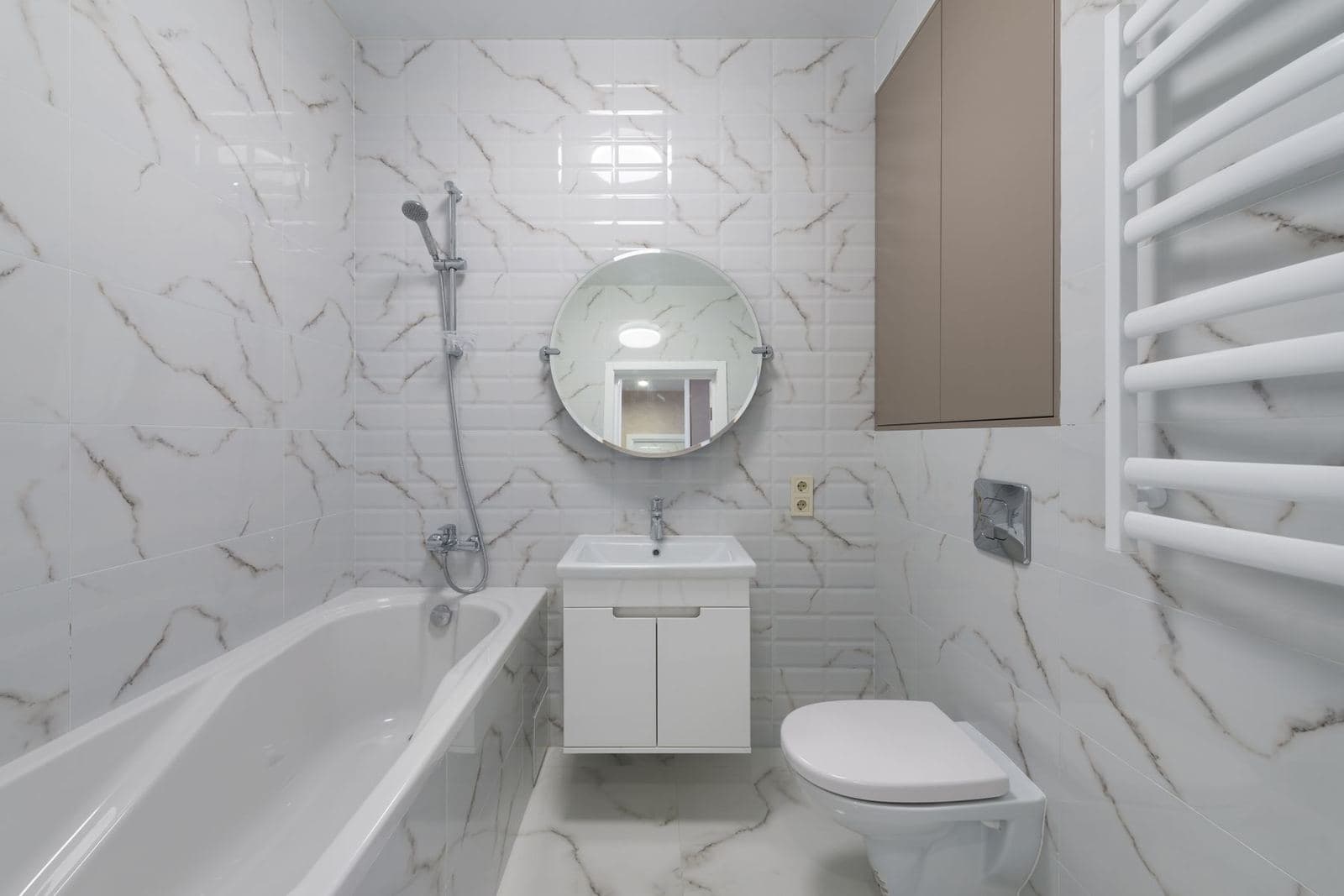 Bathroom with bathtub